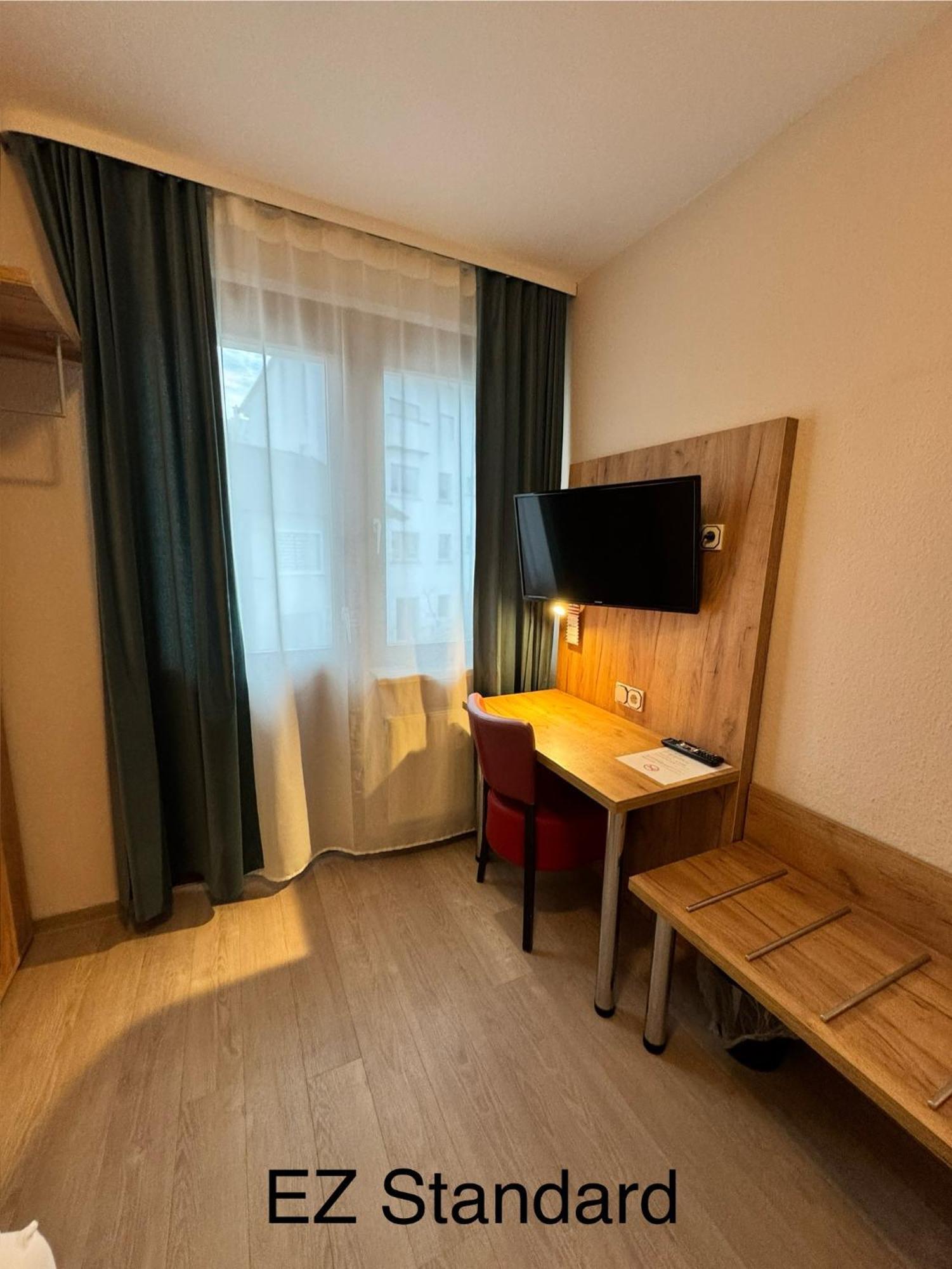 Hotel Gute Hoffnung Pforzheim Bagian luar foto